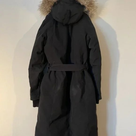 Canada Goose Whistler Parka - Picture 10 of 10